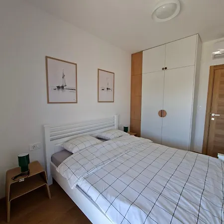 Brand New 1br With Private Garage Appartement *