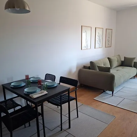 Brand New 1br With Private Garage Appartement Podgorica