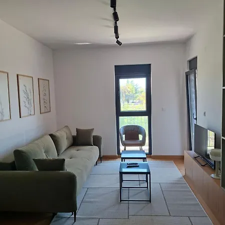 Appartement Brand New 1br With Private Garage Podgorica